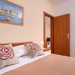 Appartamento Ena Vrboska