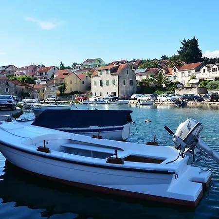Appartamento Ena Vrboska